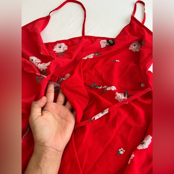 Wrap dress- NWOT - Picture 4 of 4